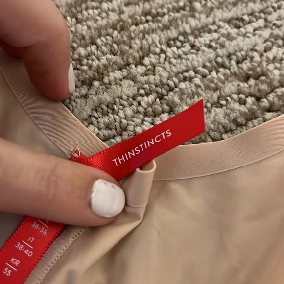 Spanx Thinstincts Open Bust Bodysuit Nude Small EUC - Picture 5 of 10